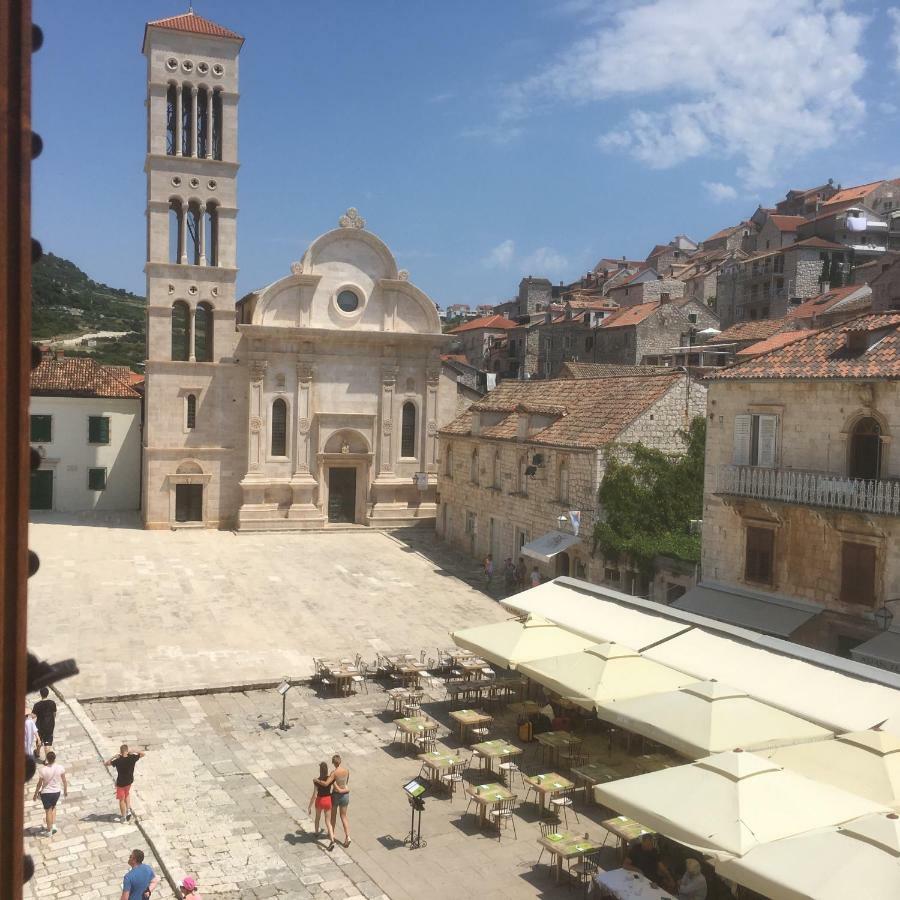 Marco's Piazza Apartment Hvar Town Esterno foto