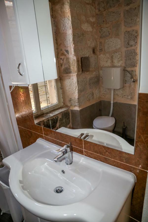 Marco's Piazza Apartment Hvar Town Esterno foto